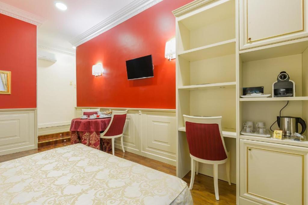 Dimora Frattina Hotel Rome Exterior photo